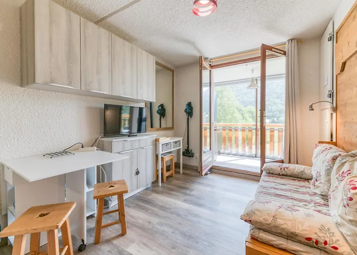 Studio Equipe Avec Balcon Ferme La Morte fotoğrafı