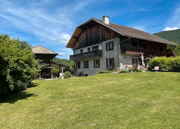 Фото Апартаменты Sejour Dans Ferme De 1876 Marignier