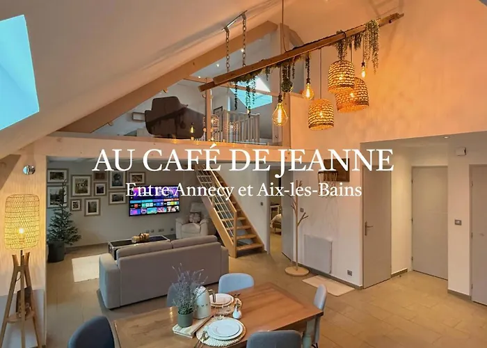 Au Cafe De Jeanne - Entrelacs 사진