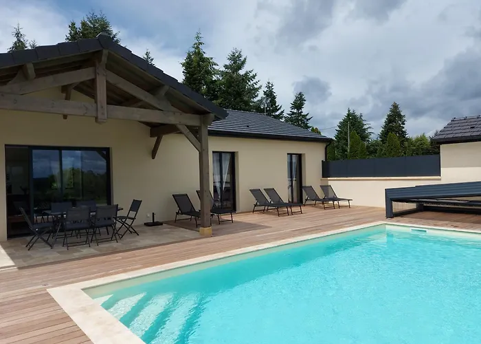New Cottage With Indoor Pool Sury-le-Comtal foto