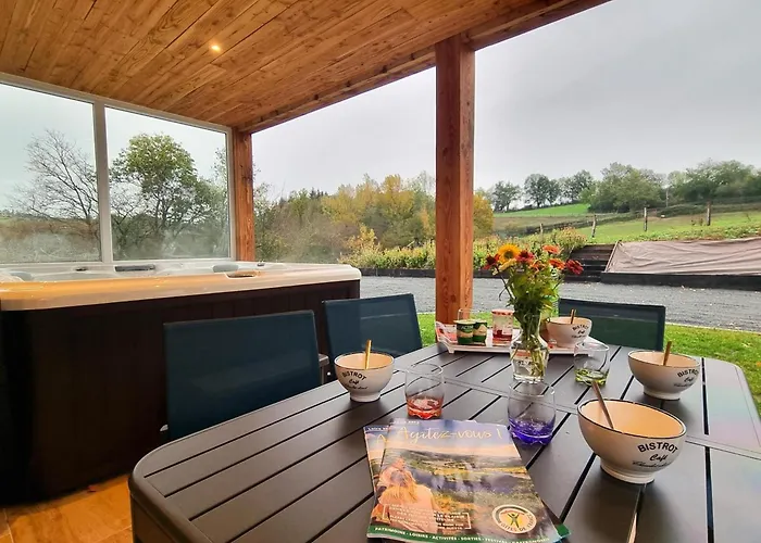 Pouilly-les-Feurs Gite Cosy Avec Terrasse Et Jacuzzi Privatif - Fr-1-496-303 תמונה