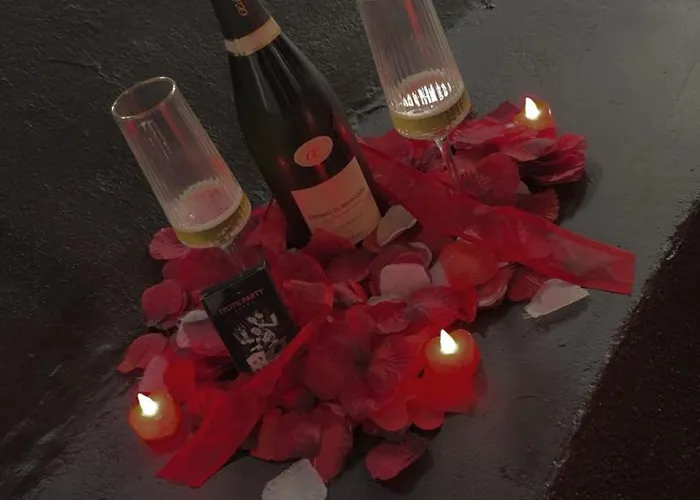 Tour Des Etoiles Love Room Trévoux foto