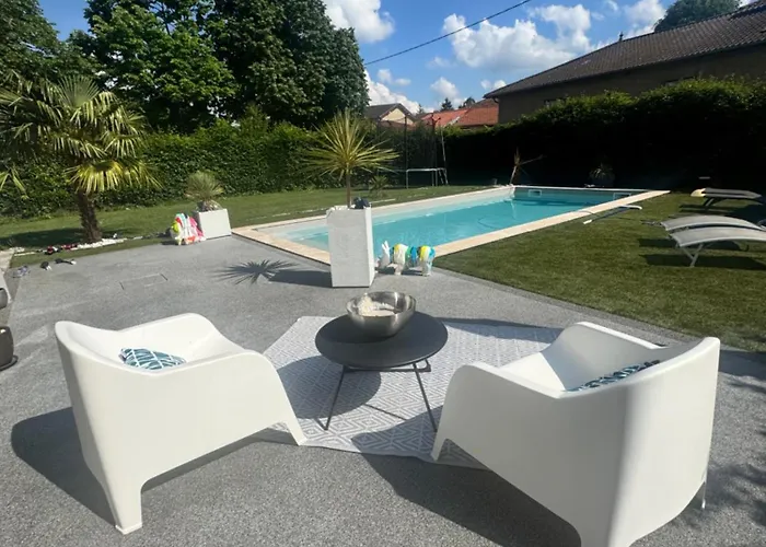 Cozy Apartment Neuville-les-Dames fotoğrafı