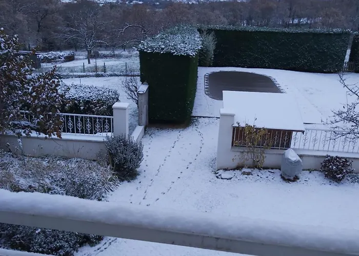 Bed and Breakfast Les Bessonnes Saint-Georges-Haute-Ville fotorgafie