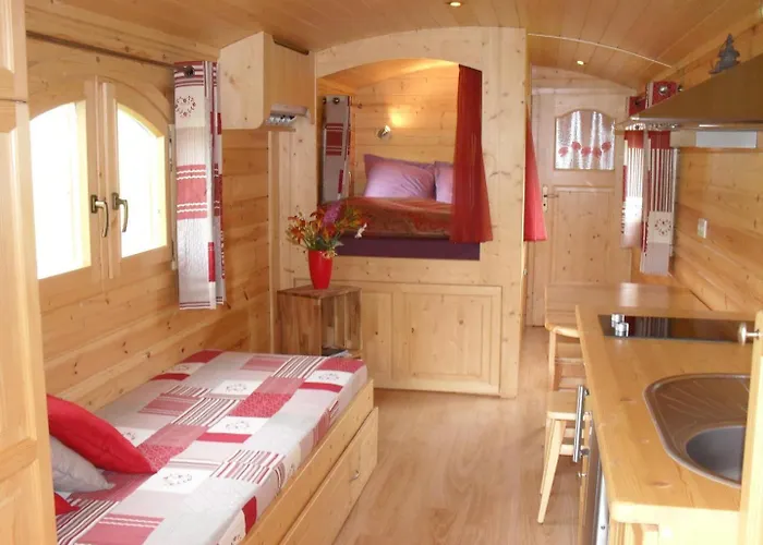 fotos do La Roulotte A La Ferme Acomodação com café da manhã Palogneux