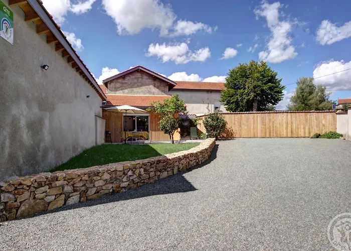 Gite Confortable Avec Jardin Prive A Balbigny - Fr-1-496-282 תמונה