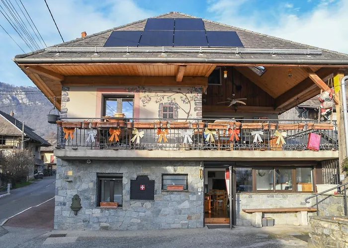 Le Chat De La Martine -Clim Parking Saint-Pierre-dʼAlbigny képek