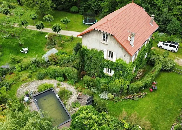 Maison Champetre Avec Piscine Naturelle Et Riviereの写真
