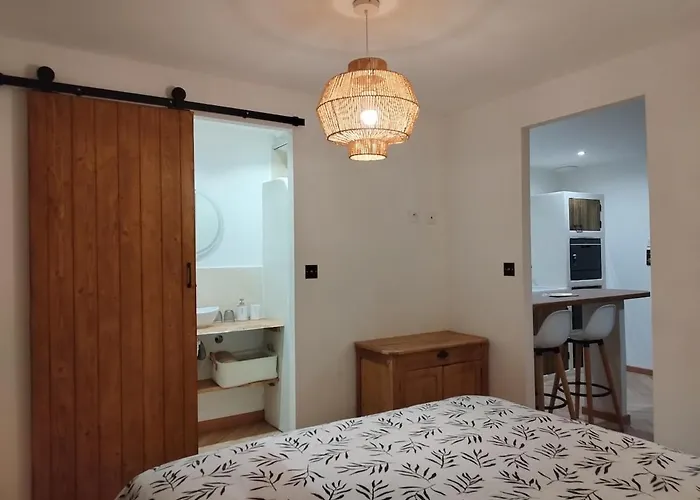 Bastide Des Coteaux, Appartement Independant Triors 사진