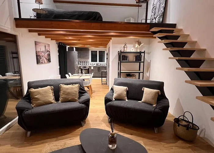 Cozy Duplex With Enclosed Courtyard, Parking And Ev Charging Station Crottet Foto