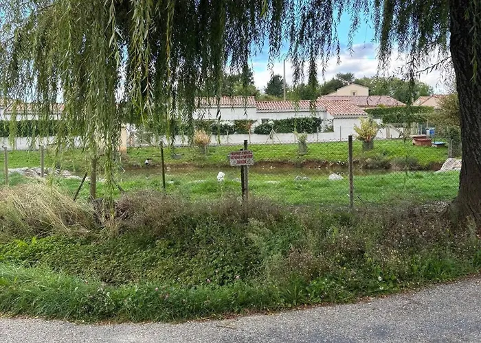foto di Maison spacieuse à Vernoux-en-Vivarais, jardin clôturé, 170 m²