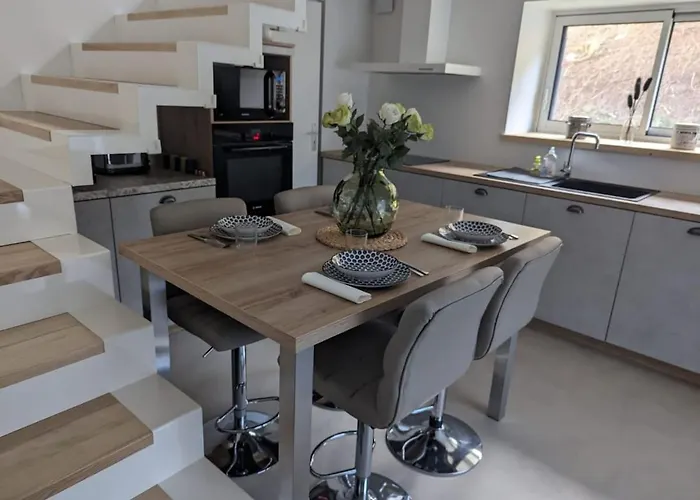 Фото Logement Au Coeur D'Une Ferme Chevinay