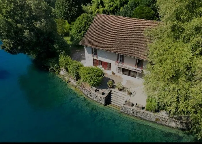 Photo de La maison du lac Vions