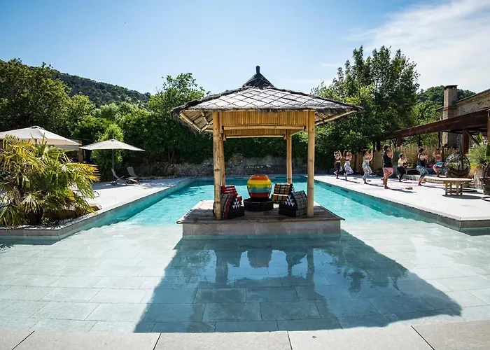 Magnifique Domaine Avec Piscine Villa Montréal képek