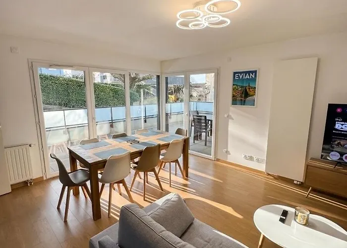 Eminence T4 Evian Center, Terrace And Parking Apartman képek