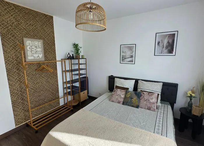 Face Au Jura, Appartement Neuf 70M2, A 10 Minutes De Geneve Pour 1 A 6 Personnes Douvaine Foto