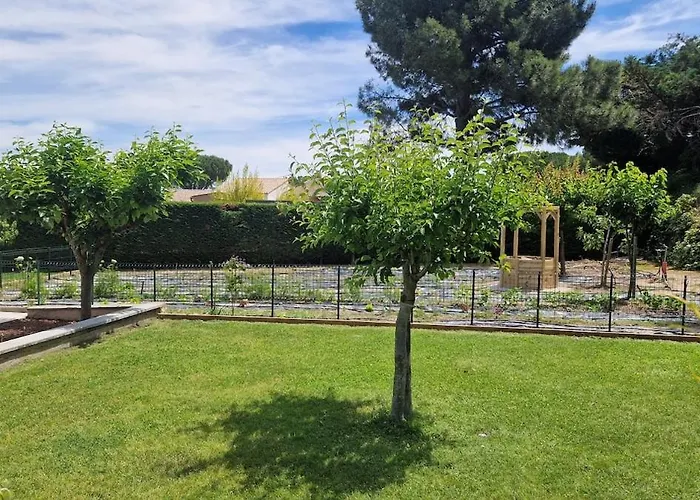 Villa En Provence Avec Une Piscine Au Sel 상폴투아 샤토 사진