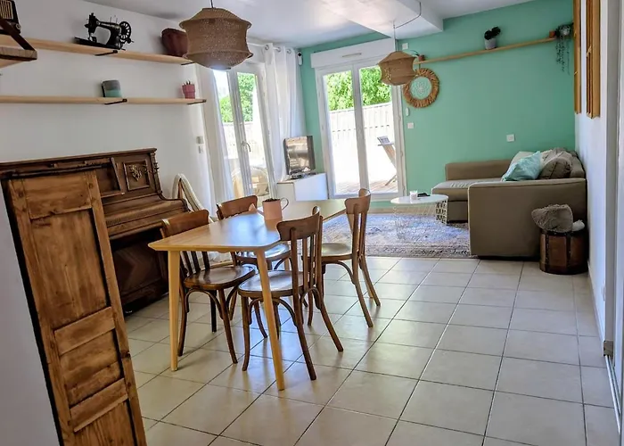 Le Cocon - Paisible Avec Grande Terrasse Appartement Villieu foto
