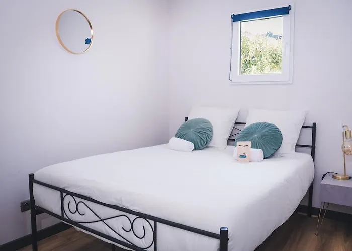 Maison Annexe Avec Une Chambre Climatisation Et Place De Stationnement La Boisse foto
