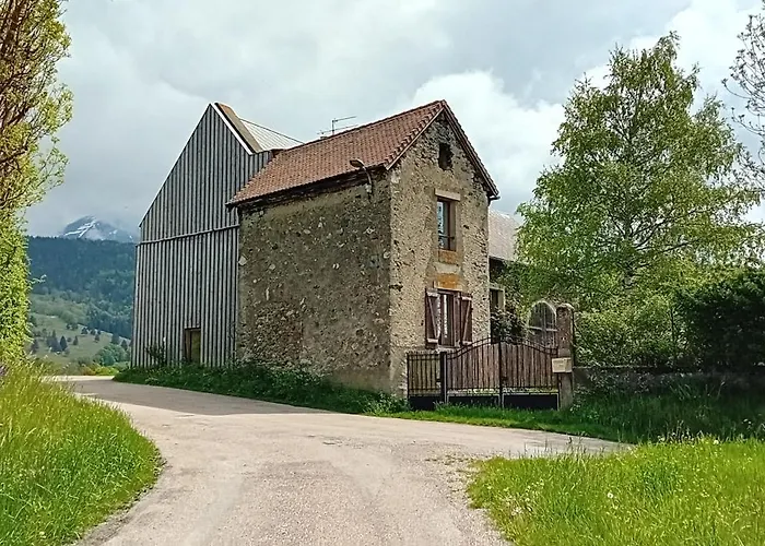 Les Petites Mais Nantes-en-Rattier 사진