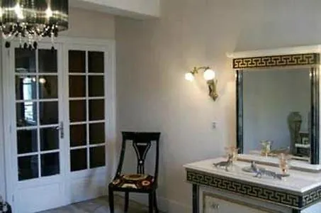 La Cour Des Lys Hotel Meximieux photo