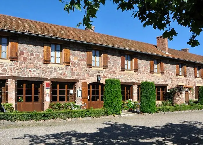 Logis Hotel Le Dahu Parigny  photo