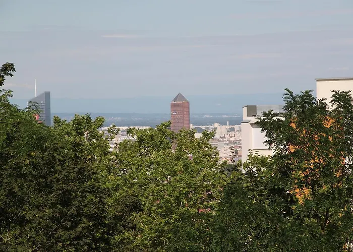 Les Hauts De Perrache Bed & Breakfast Sainte-Foy-les-Lyon photo