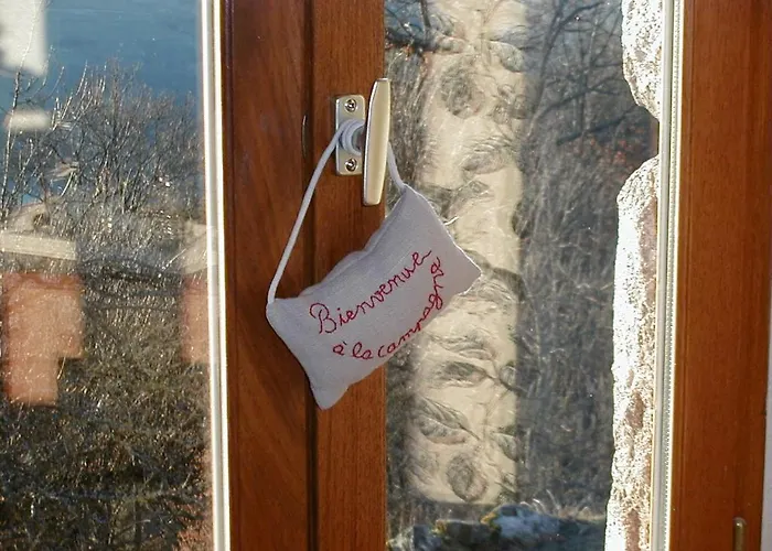 La Comboursiere Bed & Breakfast Thelis-la-Combe photo