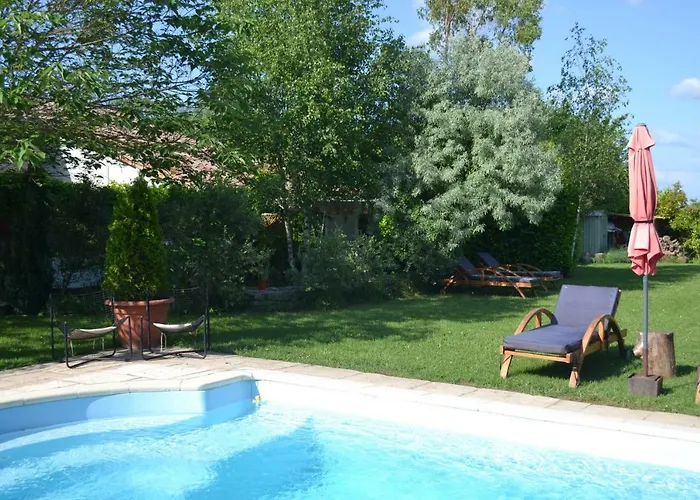 Le Jas De Berrias Bed & Breakfast photo