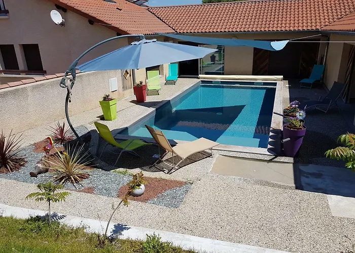 Фото Hotel Les Rives D'Allier Reilhac 