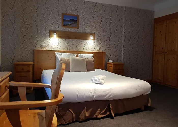 Savoy Hotel & Restaurant Saint-Michel-de-Maurienne photo